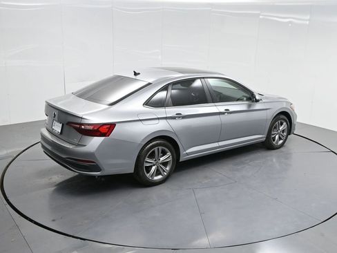 Used 2024 Volkswagen Jetta SE w/ Panoramic Sunroof Package image 46