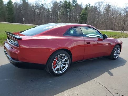 Used 2024 Dodge Charger Daytona Scat Pack w/ Plus Group AWD/4WD image 5