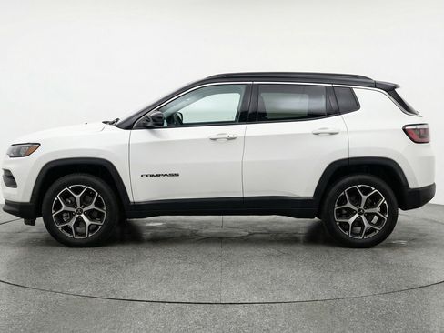 Used 2025 Jeep Compass Limited AWD/4WD image 5