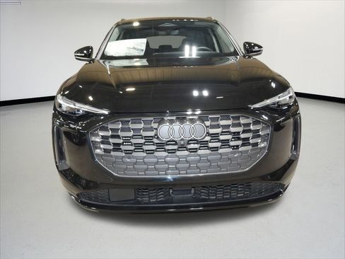 New 2025 Audi Q5 Premium Plus image 8