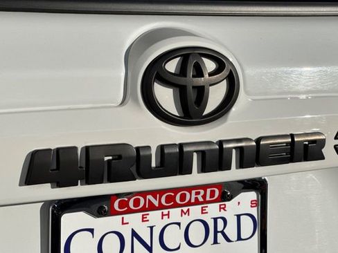 Used 2021 Toyota 4Runner TRD Off-Road Premium image 27