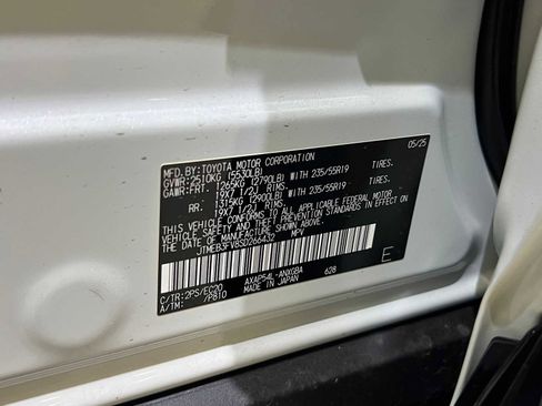 Certified 2025 Toyota RAV4 XSE image 29