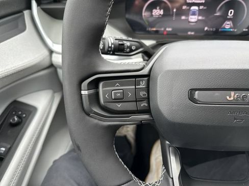 New 2026 Jeep Cherokee Laredo AWD/4WD image 23