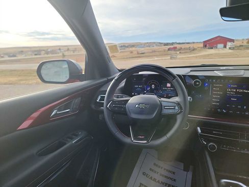 Used 2025 Chevrolet Traverse RS w/ LPO, Floor Liner Package AWD/4WD image 14