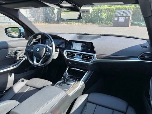 Used 2020 BMW 330i xDrive Sedan w/ Driving Assistance Package AWD/4WD image 19