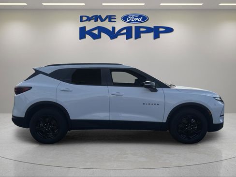 Used 2023 Chevrolet Blazer LT w/ Sound & Technology Package AWD/4WD image 7