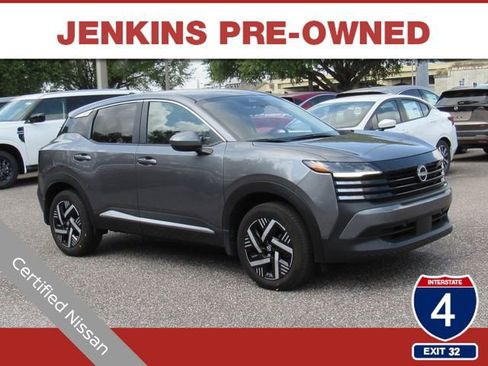 Certified 2025 Nissan Kicks SV w/ Illumination Package image 1