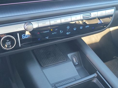 New 2023 Hyundai Ioniq 6 SEL image 10