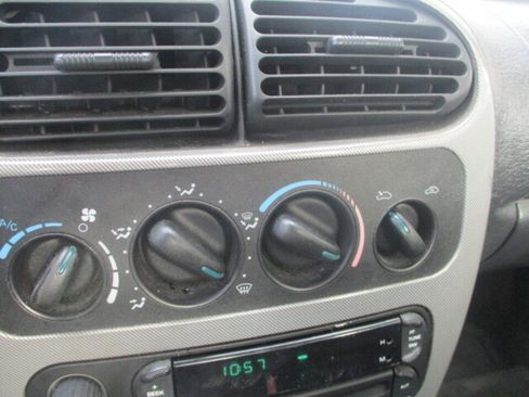 Used 2005 Dodge Neon SXT image 27