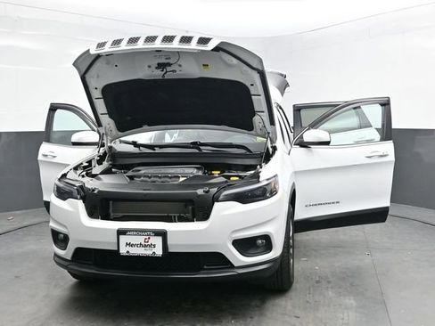 Used 2020 Jeep Cherokee Latitude Plus image 39