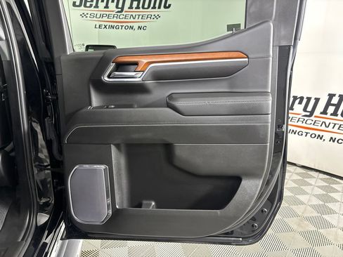 Used 2023 GMC Sierra 1500 Denali AWD/4WD image 29