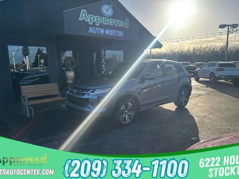 Used 2020 Mitsubishi Outlander Sport SE image 1