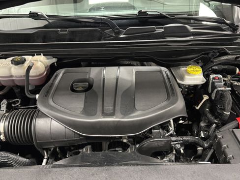 Used 2025 RAM 1500 Laramie w/ Sport Appearance Package AWD/4WD image 27