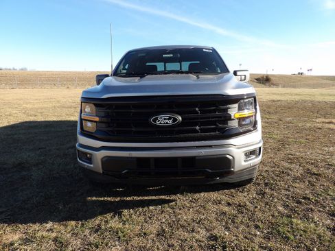 Used 2025 Ford F150 XLT w/ Equipment Group 302A MID image 4