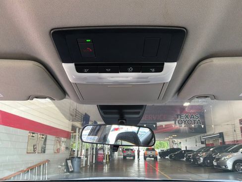 Used 2025 Nissan Altima 2.5 SV FWD image 15