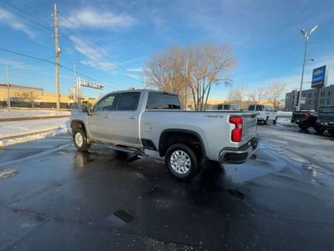 Used 2021 Chevrolet Silverado 2500 LTZ image 6