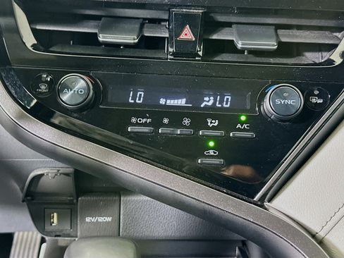 Used 2023 Toyota Camry SE w/ Convenience Package FWD image 23