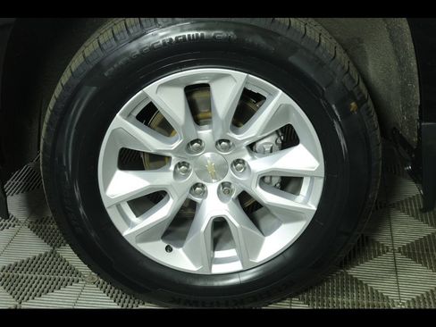 Certified 2022 Chevrolet Silverado 1500 Custom w/ Safety Confidence Package AWD/4WD image 8