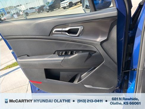 Used 2025 Kia Sportage EX w/ Premium Package FWD image 36