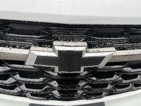 Used 2026 Chevrolet Trax RS image 30