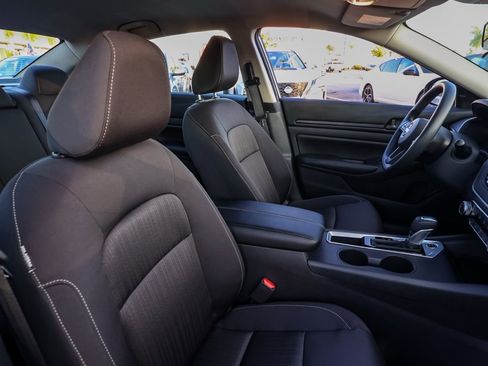 Used 2025 Nissan Altima 2.5 S image 20