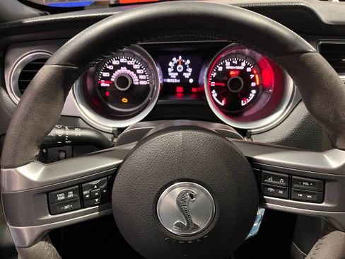 Used 2013 Ford Mustang Shelby GT500 image 27