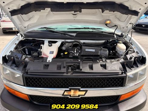 Used 2019 Chevrolet Express 3500 LT w/ LT Preferred Equipment Group RWD image 29