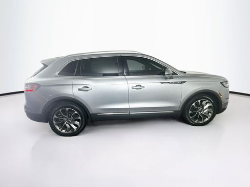 Used 2022 Lincoln Nautilus Reserve w/ Equipment Group 201A FWD image 10