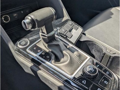 Used 2024 Kia Sportage X-Line w/ X-Line Premium Package image 23