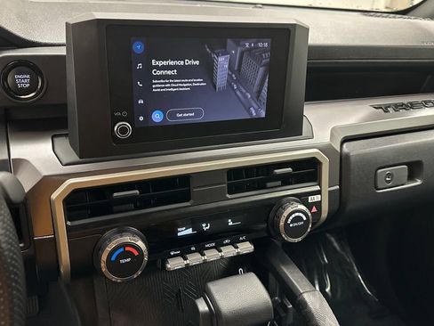 Certified 2024 Toyota Tacoma SR5 AWD/4WD image 12