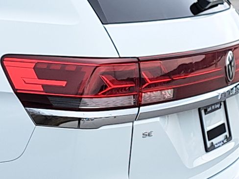 Used 2024 Volkswagen Atlas SE image 33