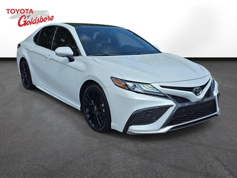 Used 2023 Toyota Camry XSE w/ Navigation Package FWD image 3