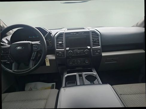 Used 2016 Ford F150 XLT w/ Equipment Group 302A Luxury image 15