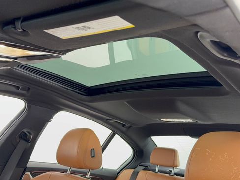 Used 2017 BMW 530i RWD image 27