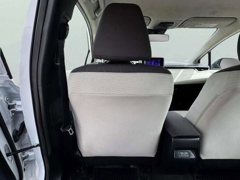 Used 2023 Toyota Corolla LE FWD image 40