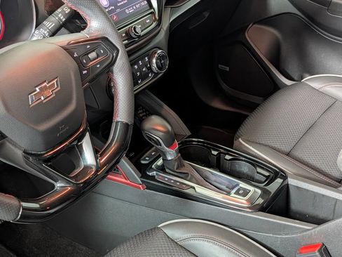 Used 2022 Chevrolet TrailBlazer RS w/ Sun and Liftgate Package FWD image 23