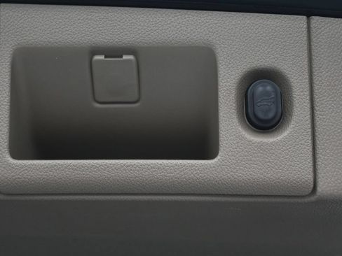 Used 2019 Chevrolet Tahoe Premier AWD/4WD image 33