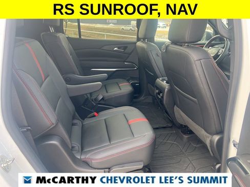 Certified 2024 Chevrolet Traverse RS image 33