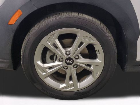 Used 2023 Hyundai Kona SEL w/ Convenience Package FWD image 11
