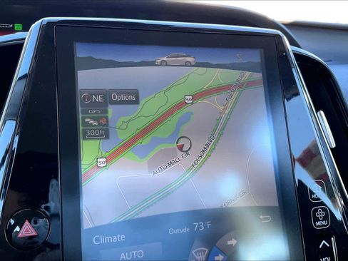 Used 2017 Toyota Prius Prime Advanced image 35