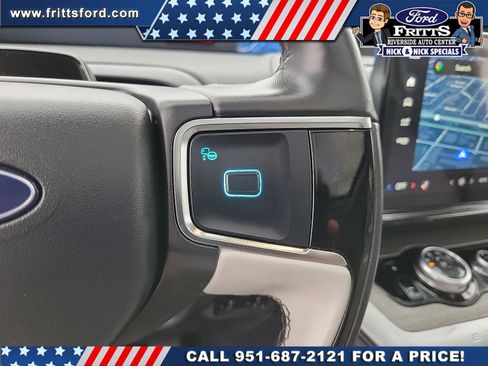 Certified 2025 Ford Expedition Platinum w/ Driver's Package AWD/4WD image 7