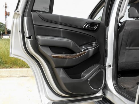 Used 2020 Chevrolet Tahoe LS RWD image 46