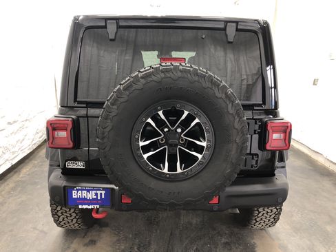 Certified 2024 Jeep Wrangler Unlimited Rubicon AWD/4WD image 9