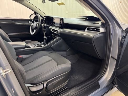 Used 2021 Kia K5 LX image 23
