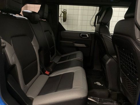 Used 2021 Ford Bronco Black Diamond w/ Sasquatch Package image 20