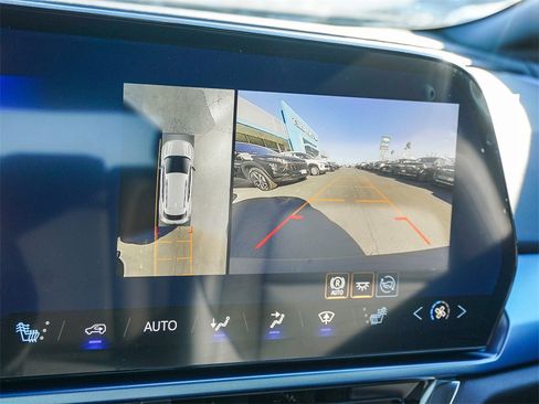 New 2026 Chevrolet Equinox EV LT image 23