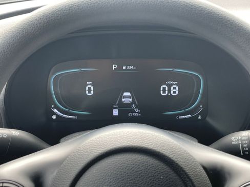 Used 2025 Kia Soul LX w/ LX Technology Package image 38