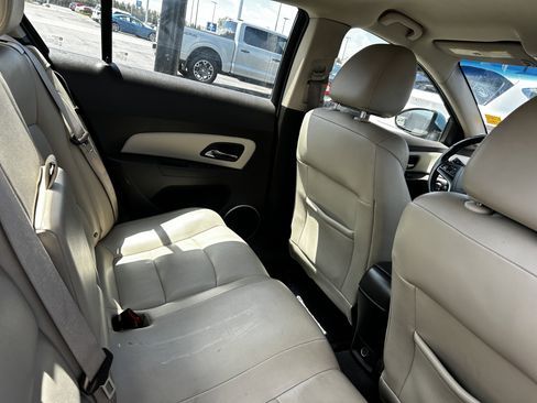 Used 2012 Chevrolet Cruze LT FWD image 11