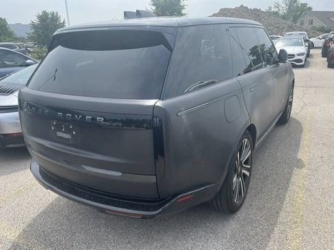 Used 2023 Land Rover Range Rover Autobiography AWD/4WD image 3
