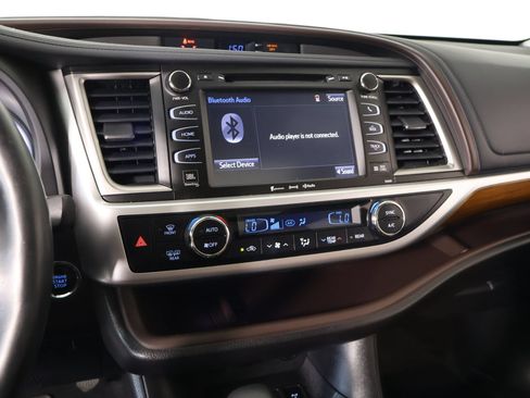 Used 2019 Toyota Highlander Limited Platinum AWD/4WD image 5
